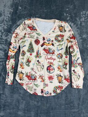 Vintage-Inspired Christmas Long Sleeve Shirt Design V-Neckline Womens L